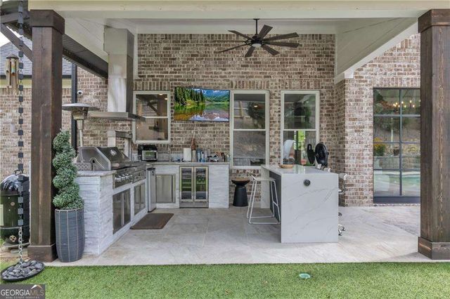 3334 Bogan Park Court, Buford, GA 30519