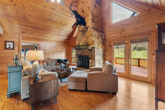 2063 Kennedy Creek Rd, Auburntown, TN 37016