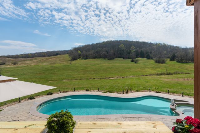 2063 Kennedy Creek Rd, Auburntown, TN 37016