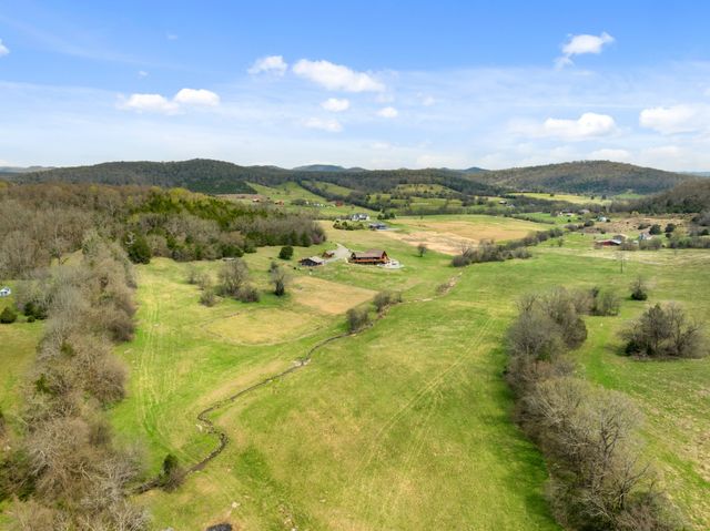 2063 Kennedy Creek Rd, Auburntown, TN 37016