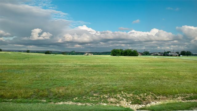 7132 Retreat Boulevard, Cleburne, TX 76033
