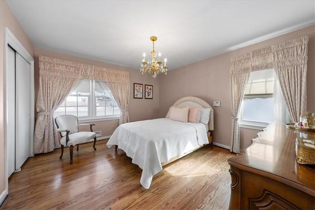 915 W 85th Street, Kansas City, MO 64114