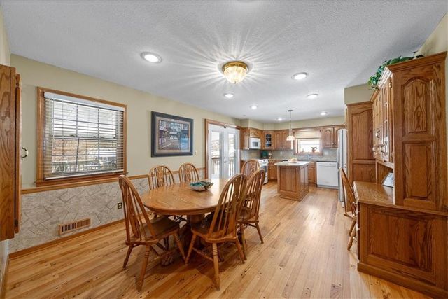 915 W 85th Street, Kansas City, MO 64114