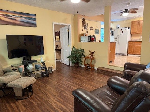 122 Lakeview Rd, Stewart, TN 37175