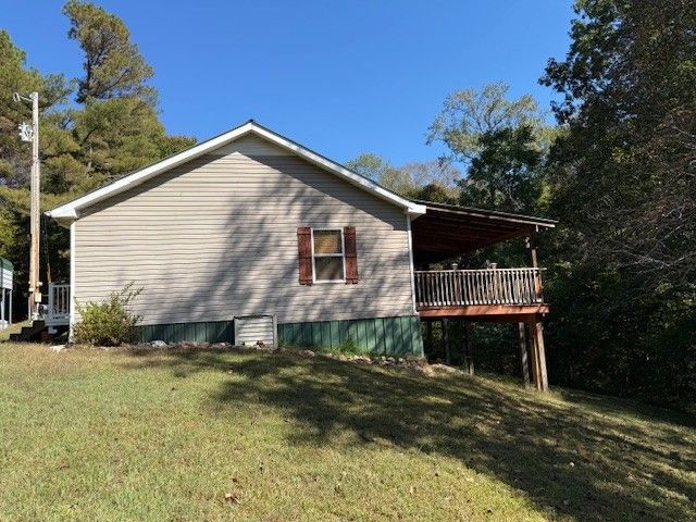 122 Lakeview Rd, Stewart, TN 37175