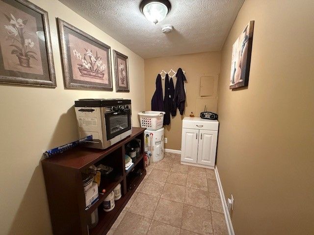 122 Lakeview Rd, Stewart, TN 37175