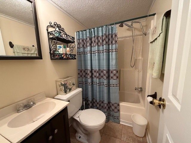 122 Lakeview Rd, Stewart, TN 37175