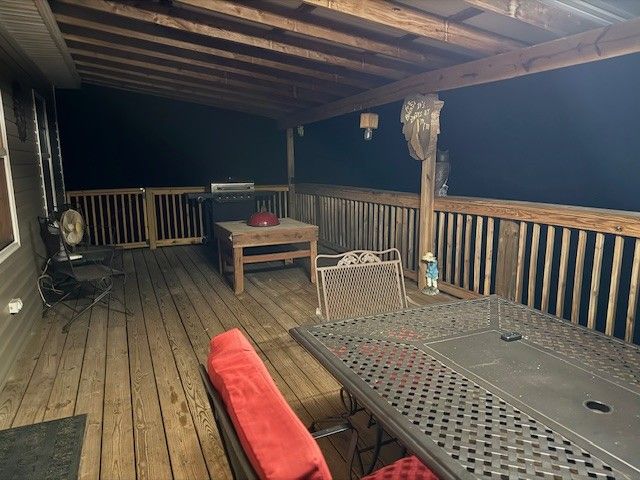 122 Lakeview Rd, Stewart, TN 37175