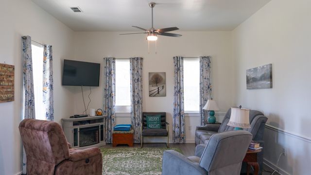 506 Church St, White Bluff, TN 37187
