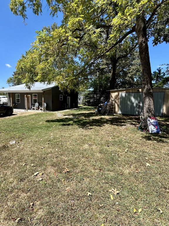 506 Church St, White Bluff, TN 37187