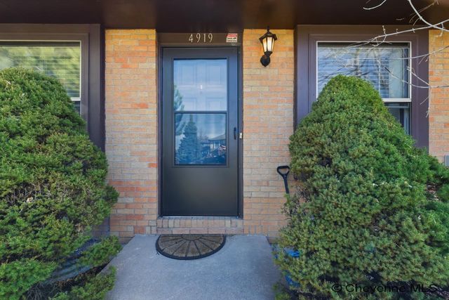 4919 CONTINENTAL PL, Cheyenne, WY 82001
