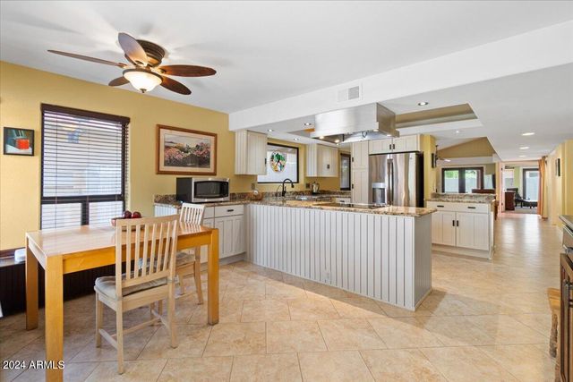 687 N MAY Street, Chandler, AZ 85226