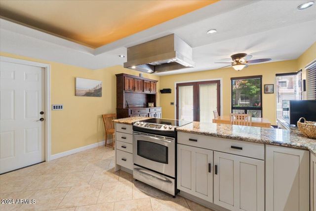 687 N MAY Street, Chandler, AZ 85226