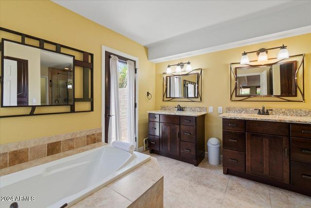 687 N MAY Street, Chandler, AZ 85226