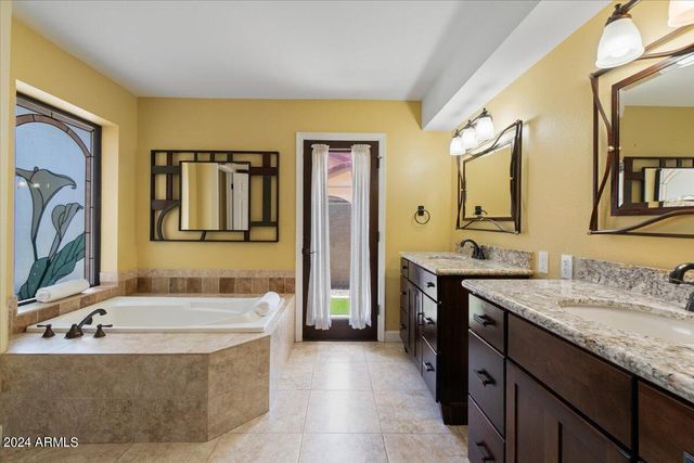 687 N MAY Street, Chandler, AZ 85226