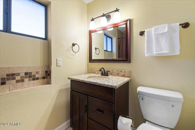 687 N MAY Street, Chandler, AZ 85226