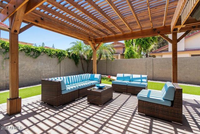 687 N MAY Street, Chandler, AZ 85226