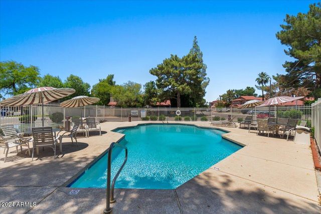 687 N MAY Street, Chandler, AZ 85226