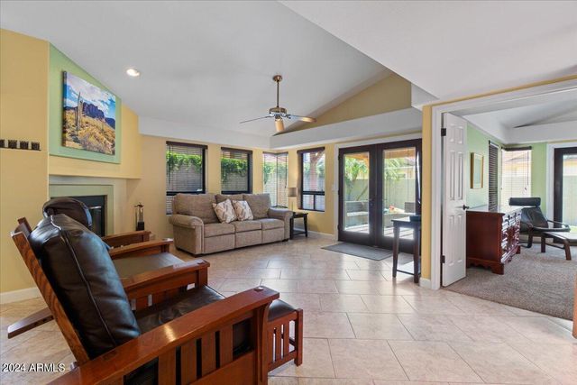 687 N MAY Street, Chandler, AZ 85226