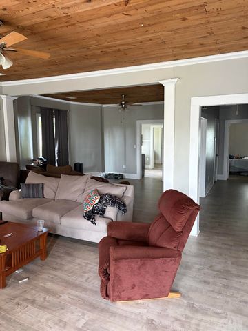 402 N Grand, Searcy, AR 72143
