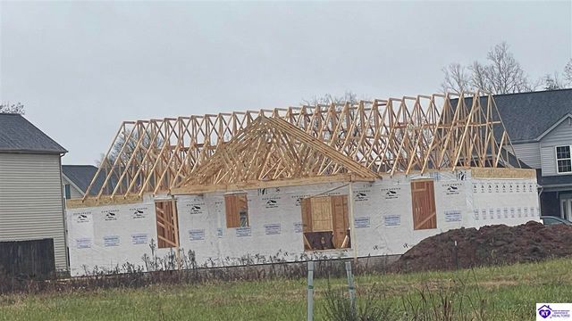 424 Lambrusco Way, Vine Grove, KY 40175