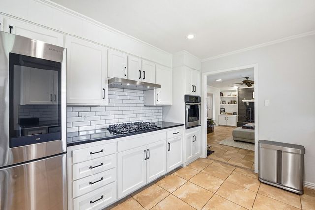 2613 Boeing Dr, Midland, TX 79705