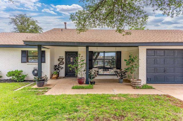 2613 Boeing Dr, Midland, TX 79705