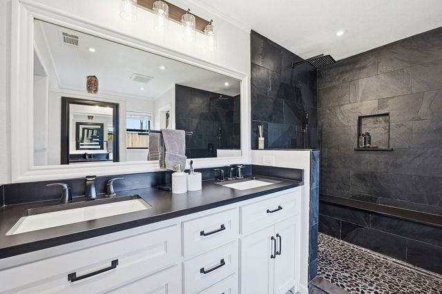 2613 Boeing Dr, Midland, TX 79705