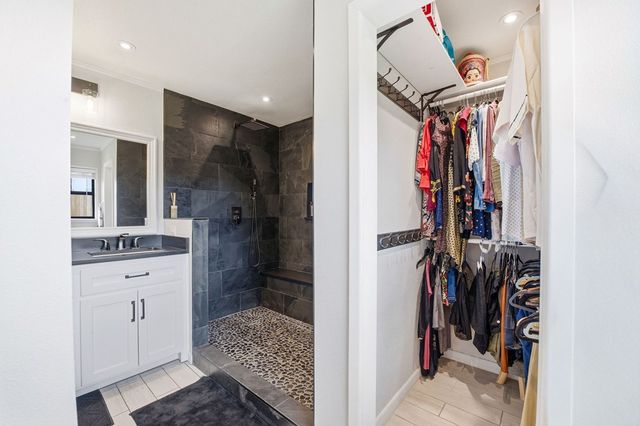 2613 Boeing Dr, Midland, TX 79705