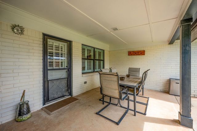 2613 Boeing Dr, Midland, TX 79705