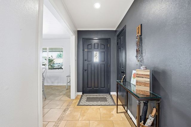 2613 Boeing Dr, Midland, TX 79705