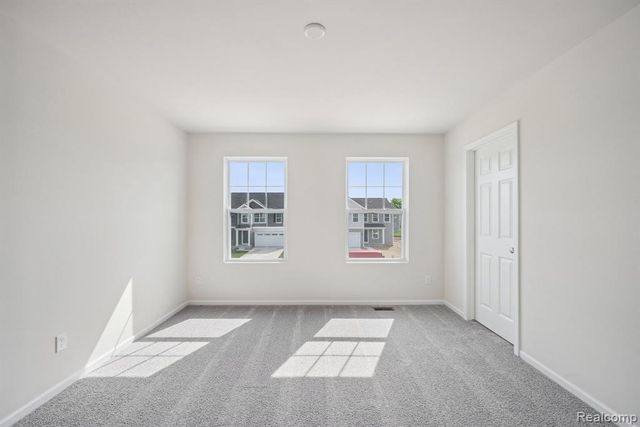 391 Edge Brook Drive, Holly, MI 48442