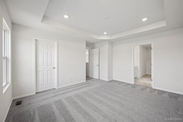 391 Edge Brook Drive, Holly, MI 48442