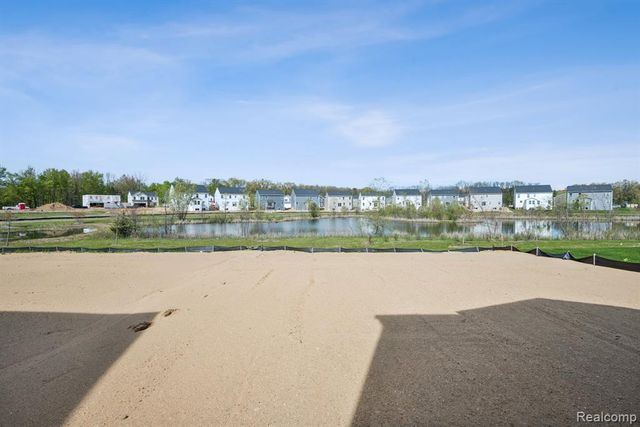 391 Edge Brook Drive, Holly, MI 48442