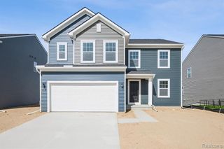 391 Edge Brook Drive, Holly, MI 48442