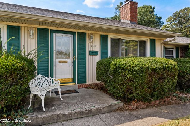 7801 Fairmeadows Ln, Louisville, KY 40222