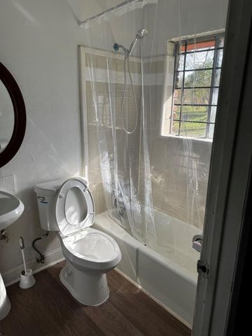 5526 Stonewall Street D, Houston, TX 77020