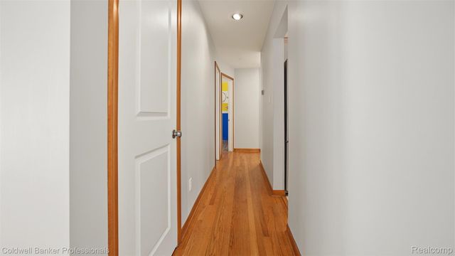 626 Fairway Drive, Royal Oak, MI 48073