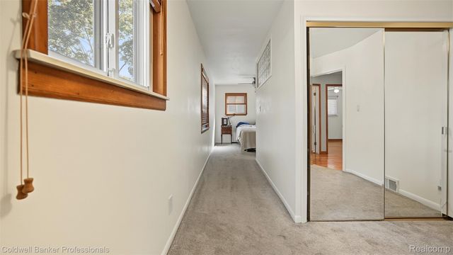 626 Fairway Drive, Royal Oak, MI 48073