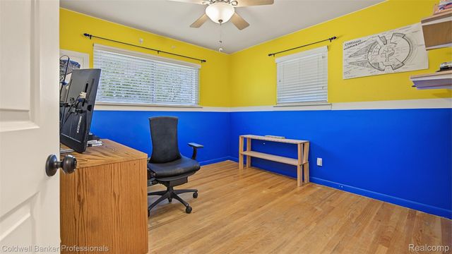 626 Fairway Drive, Royal Oak, MI 48073