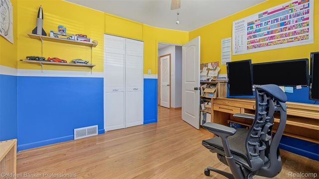 626 Fairway Drive, Royal Oak, MI 48073