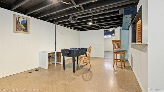 626 Fairway Drive, Royal Oak, MI 48073