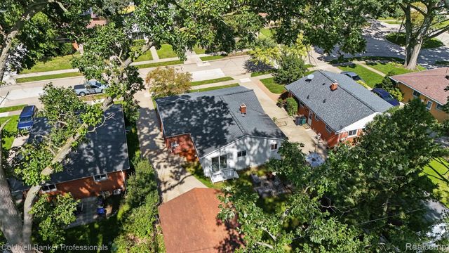 626 Fairway Drive, Royal Oak, MI 48073
