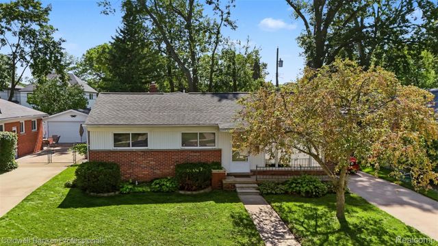 626 Fairway Drive, Royal Oak, MI 48073