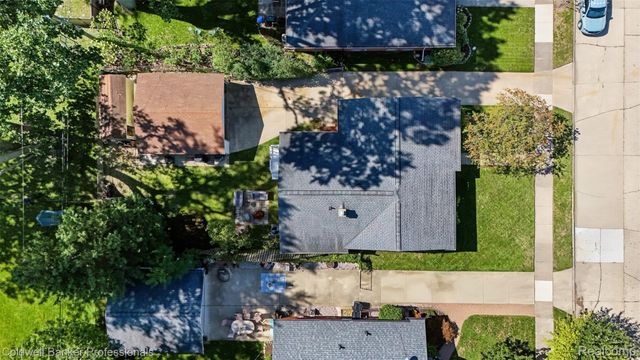 626 Fairway Drive, Royal Oak, MI 48073