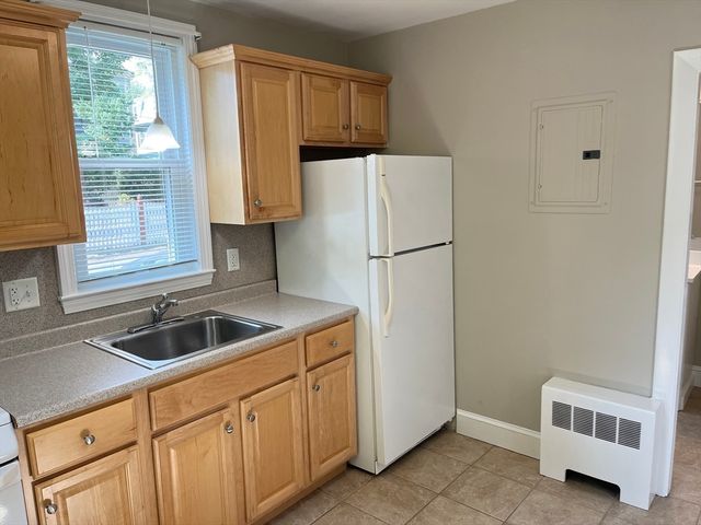 66 Walnut St 1, Somerville, MA 02143