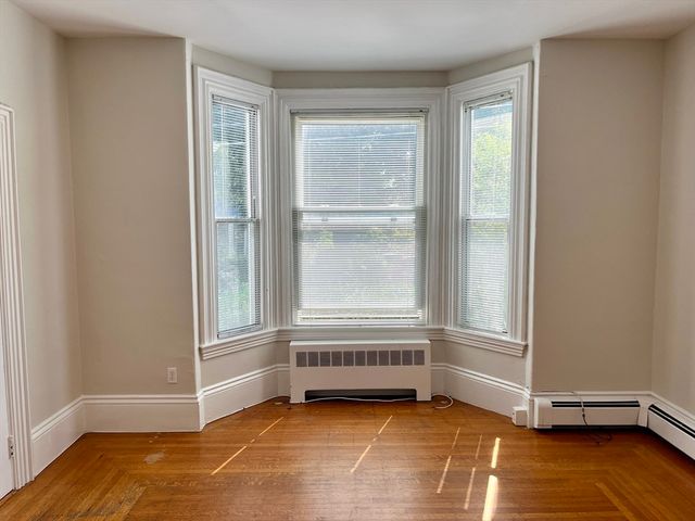 66 Walnut St 1, Somerville, MA 02143