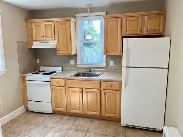 66 Walnut St 1, Somerville, MA 02143