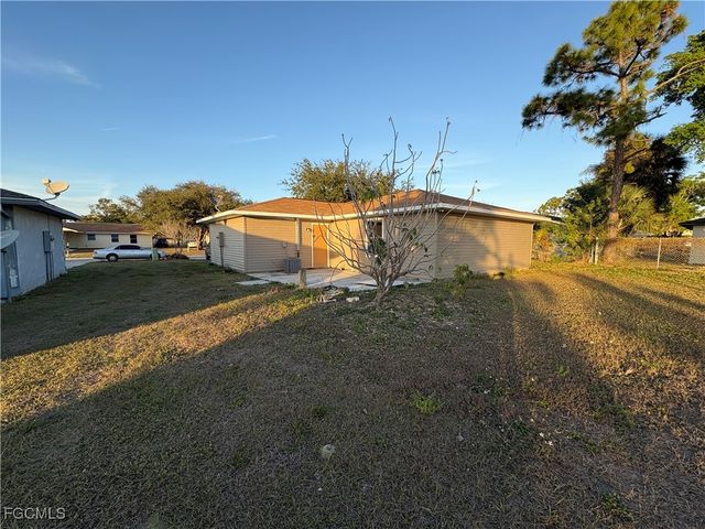 3758 Minnesota DR E 0, Fort Myers, FL 33916