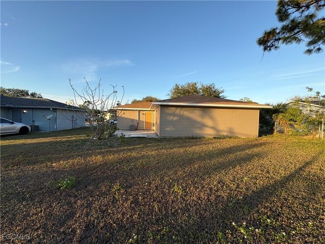 3758 Minnesota DR E 0, Fort Myers, FL 33916